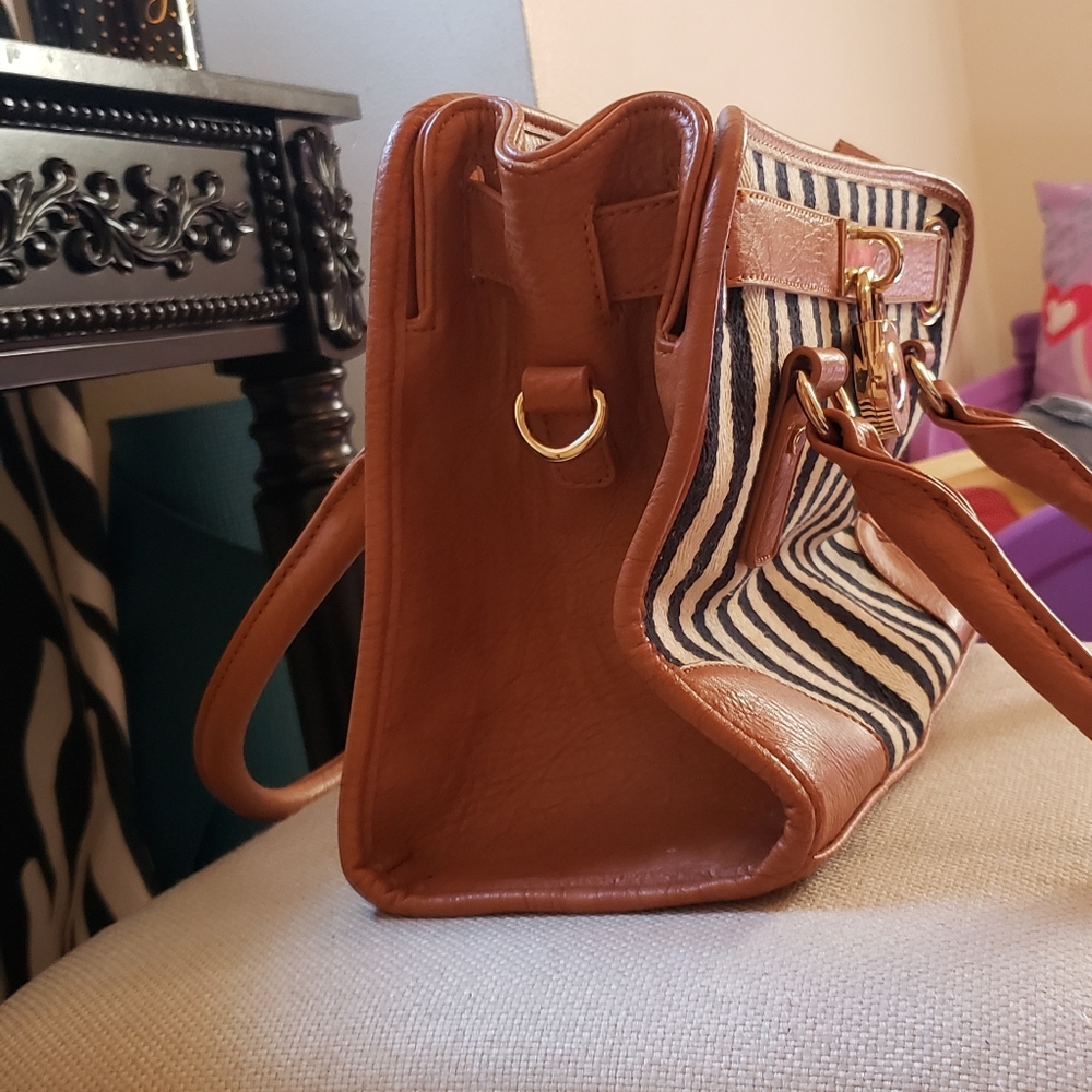 handbag - Picture 2 of 6